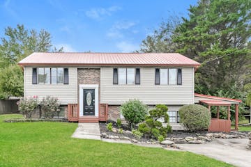 8612 Royal Oaks Dr Knoxville, TN 37931